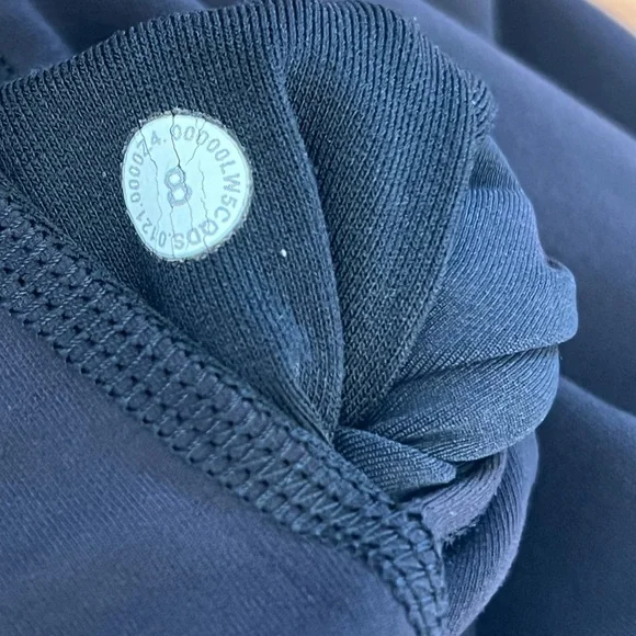 Lululemon Black Align Leggings 28” Size 8 - Picture 4 of 4